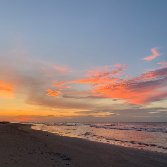 Meet your Posher, Jennifer - Picture 2 of 8